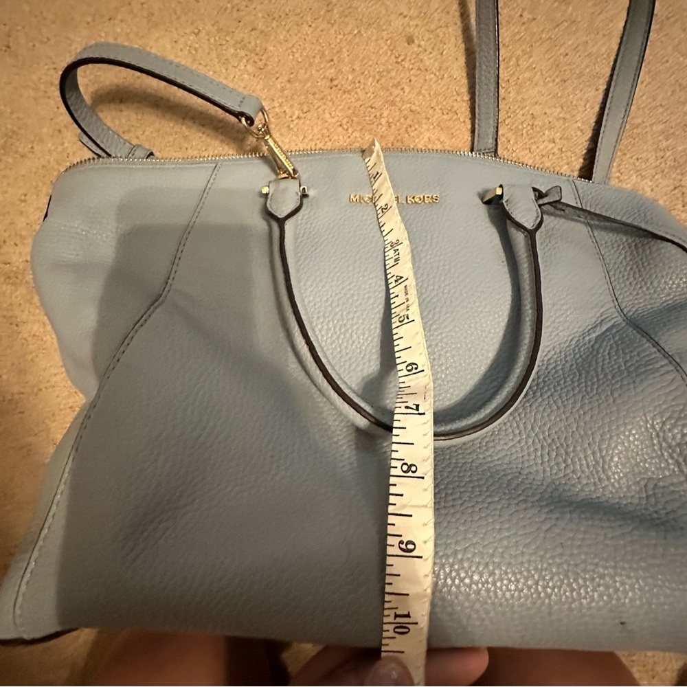 Michael Kors Riley Leather Tote Bag - Picture 9 of 11